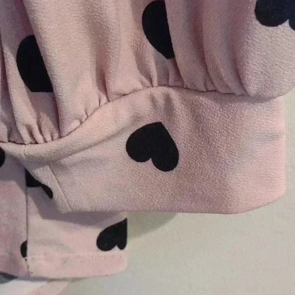 Adrianna‎ Papell blouse heart pattern size small - Picture 2 of 4